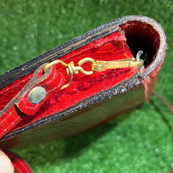 CUIR VERITABLE | Red Snakeskin Leather Bag/Clutch Made in Italy - Picture 5 of 8